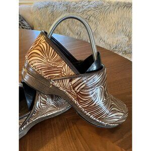 Dansko Nursing Clogs Brown/Cream Scribbles Leather Slip On Women's 38US7 Shoes